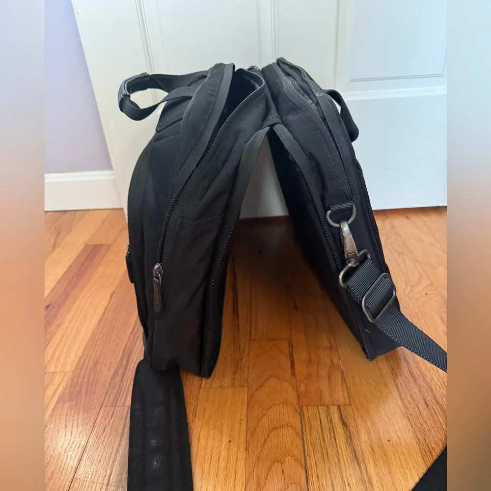 Brenthaven laptop bag